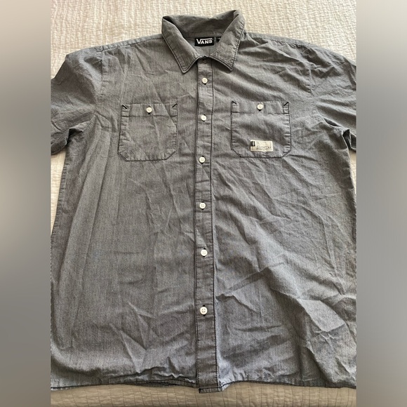 Like new! Vans Short Sleeve Striped Button Down Shirt Men’s Size Large - Picture 6 of 8